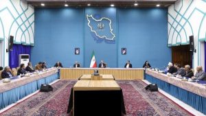 هدف دولت، خدمت صادقانه و بدون چشم‌داشت به مردم است