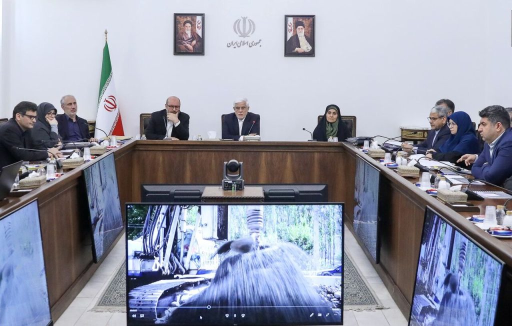 تاکید عارف بر تکمیل آزادراه تهران-شمال در اولین فرصت