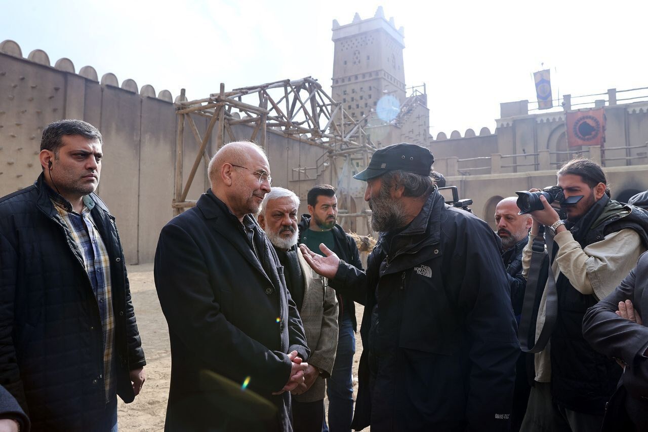 بازدید قالیباف از پشت‌صحنه سریال‌های سلمان فارسی و موسی کلیم‌الله – جمهورآنلاین