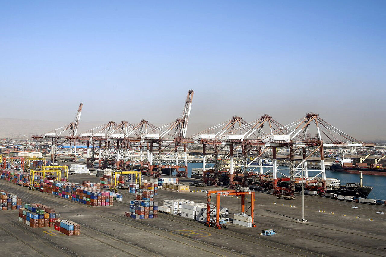 حجم عملیات تخلیه و بارگیری در بنادر کشور به ۲۴۰ میلیون تن رسید – جمهورآنلاین