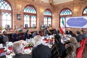 دکتر عارف: هنر و هنرمندان پایه تعالی، فرهنگ و رشد ایران هستند – جمهورآنلاین