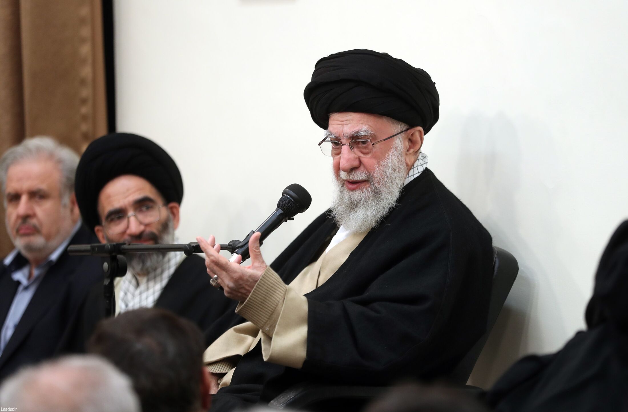 انتقال روحیات و خصوصیات شهدا فقط با کار هنری امکان پذیر است – جمهورآنلاین