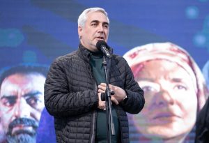 آرزو دارم مردم برای عبادت به سینما بیایند – جمهورآنلاین