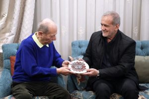 یک روایت غیر رسمی از دیدار پزشکیان با علی نصیریان