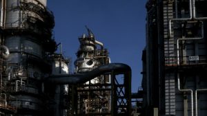 صنعت نفت پیشگام در داخلی سازی تجهیزات پیشرفته – جمهورآنلاین