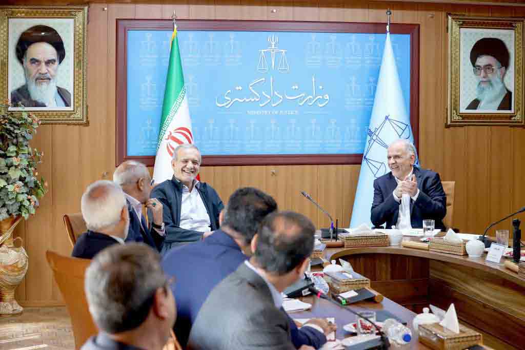 بهره‌‌گیری از ابزارها و روش‌های نوین برای رفع بسترهای وقوع فساد – جمهورآنلاین