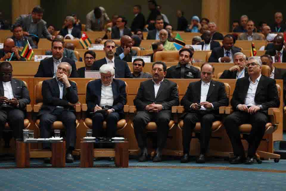 اختصاص ۲ میلیارد دلار خط اعتباری برای خرید کالا از آفریقا – جمهورآنلاین