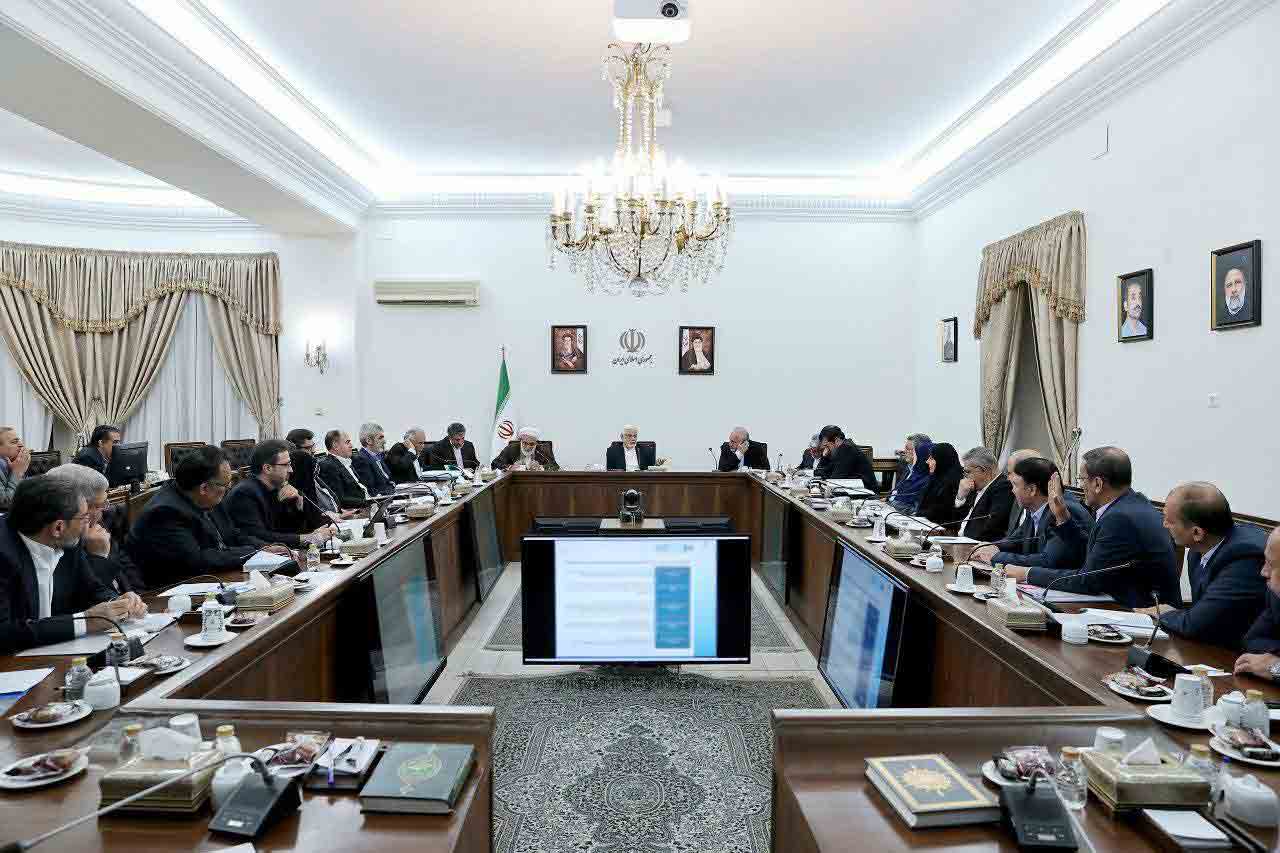 دکترعارف: اموال مازاد برای سرمایه‌گذاری در تولید استفاده می‌شود – جمهورآنلاین