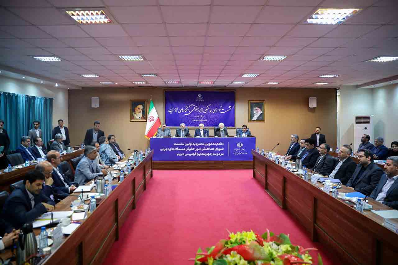 باید لوایح و آیین‌نامه‌ها هدف تسهیل‌گری را دنبال کنند – جمهورآنلاین