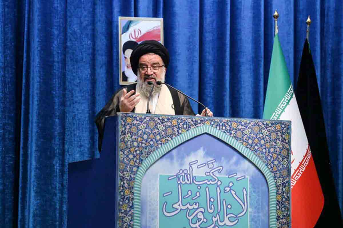 ولایت فقیه دژ مستحکم جمهوری اسلامی در برابر دشمنان است – جمهورآنلاین