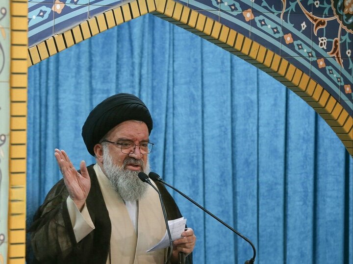 ترامپ با ادعای تغییر نام خلیج فارس، انقلابی و غیرانقلابی را دشمن خود کرد – جمهورآنلاین