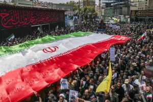 همبستگی ملی برای تشییع قهرمانان وطن