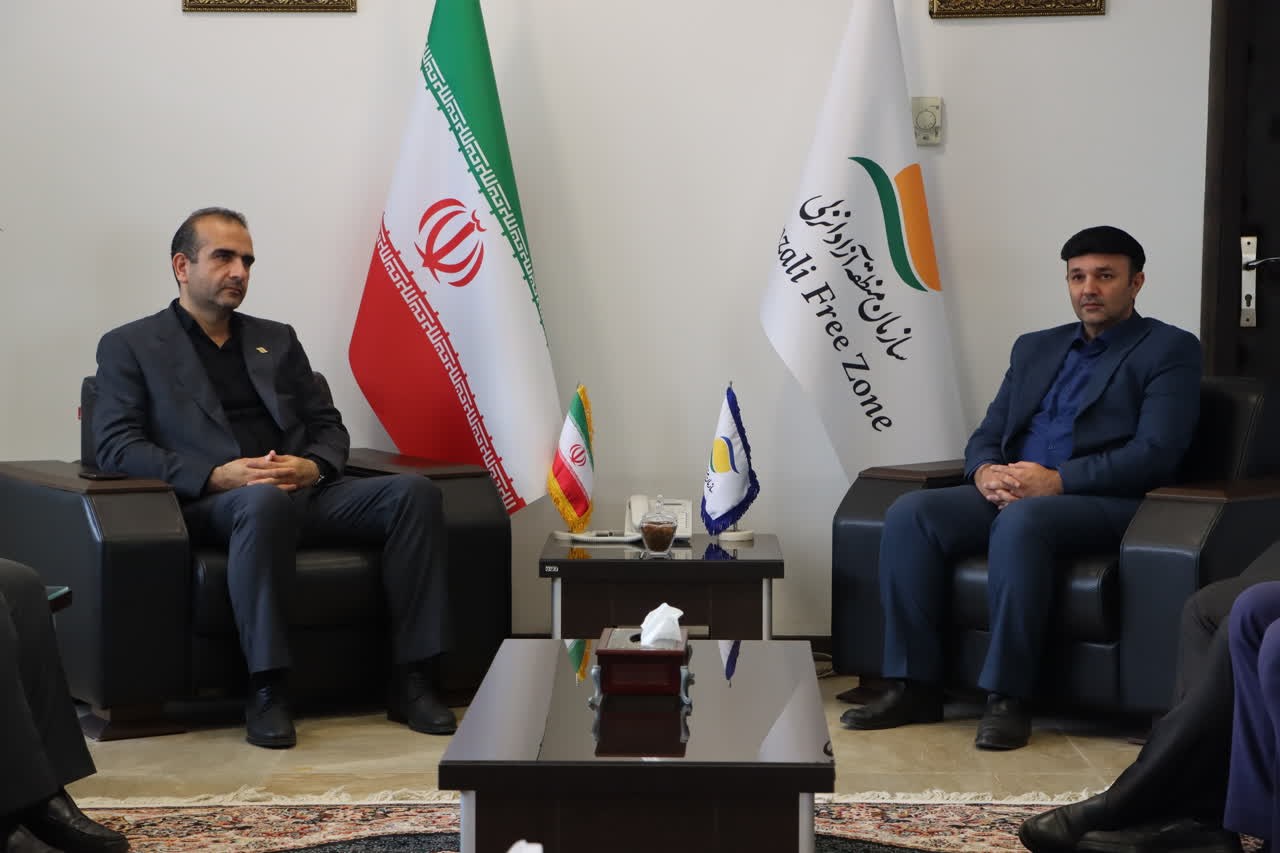 دیدار مدیرکل فنی و حرفه‌ای گیلان با مدیرعامل سازمان منطقه آزاد انزلی