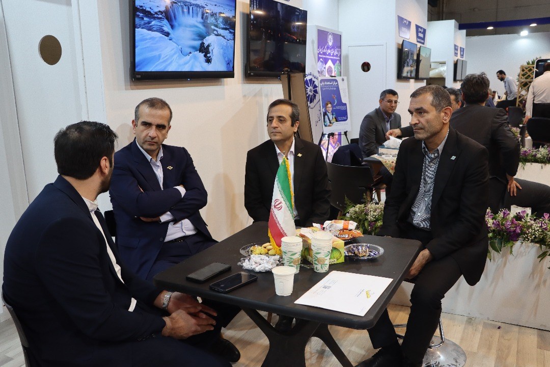 در دو روز پایانی نمایشگاه ایران اکسپو صورت گرفت: رایزنی با اتاق‌های مشترك ایران برای بهره‌برداری از مزیت‌های منطقه آزاد انزلی