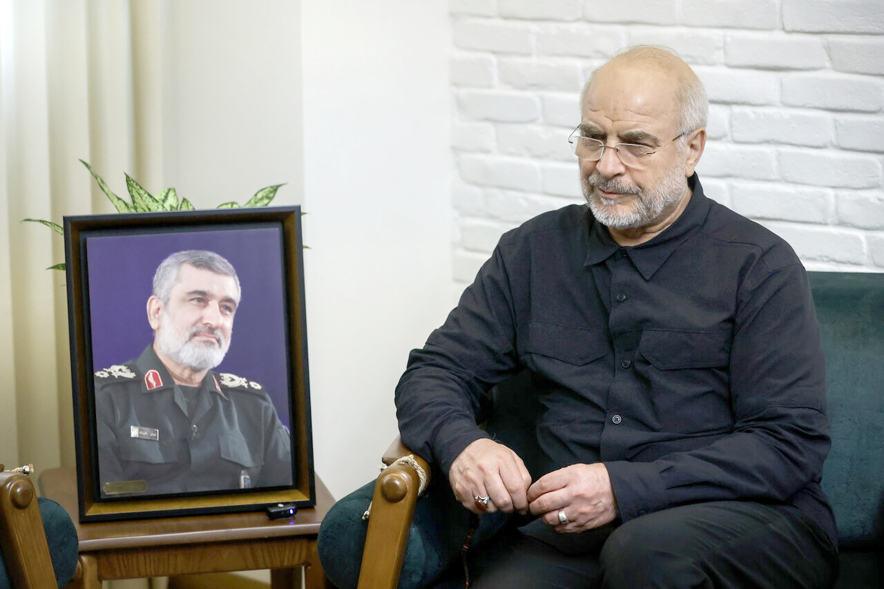 هوافضا تنها ابزاری است که مقابل رژیم کودک‌کش ایستاده است