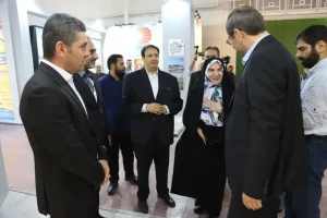 بازدید از غرفه منطقه آزاد ماکو در نمایشگاه بین‌المللی حمل‌ونقل و لجستیک