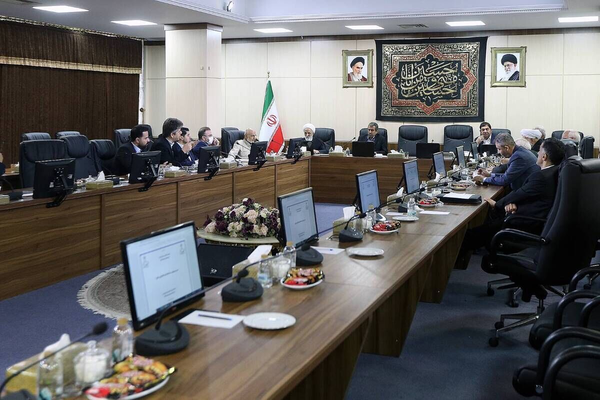 ورود کمیسیون اقتصادی مجمع تشخیص به بازنگری در سیاست‌های کلی اصل ۴۴ – جمهورآنلاین