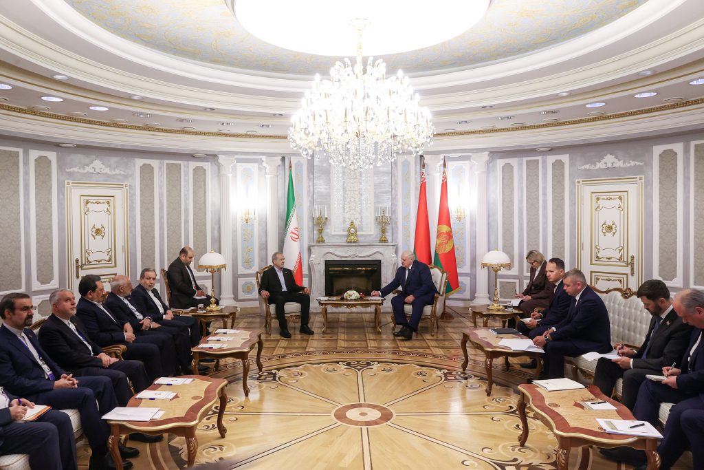 دکتر پزشکیان: ایران و بلاروس باور دارند که می‌توانند با همکاری هم بر تحریم‌ها غلبه کنند – جمهورآنلاین