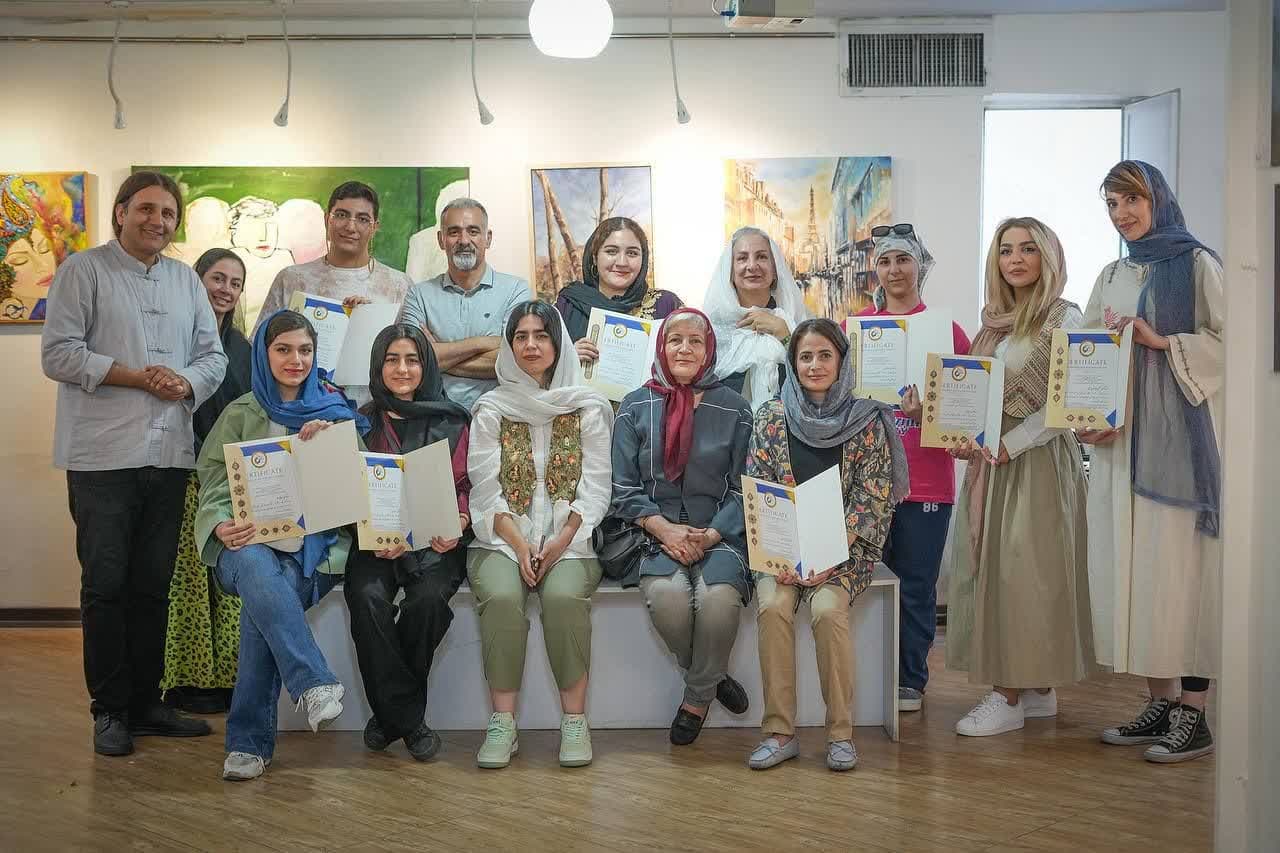 نمایشگاه گروهی هنرهای تجسمی لنا – جمهورآنلاین