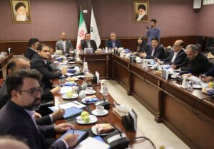 با حضور رضا مسرور؛ نشست هم‌اندیشی بورس بین‌الملل مناطق آزاد با حضور سهامداران داخلی برگزار شد