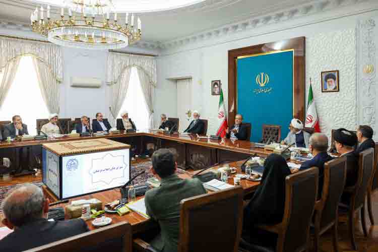 ادغام مراکز کم بازده علمی، با هدف تمرکز حمایت‌ها بر دانشگاه‌های کارآمد – جمهورآنلاین