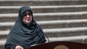 ساعت کاری ادارات تا پایان شهریور تغییر نمی‌کند – جمهورآنلاین