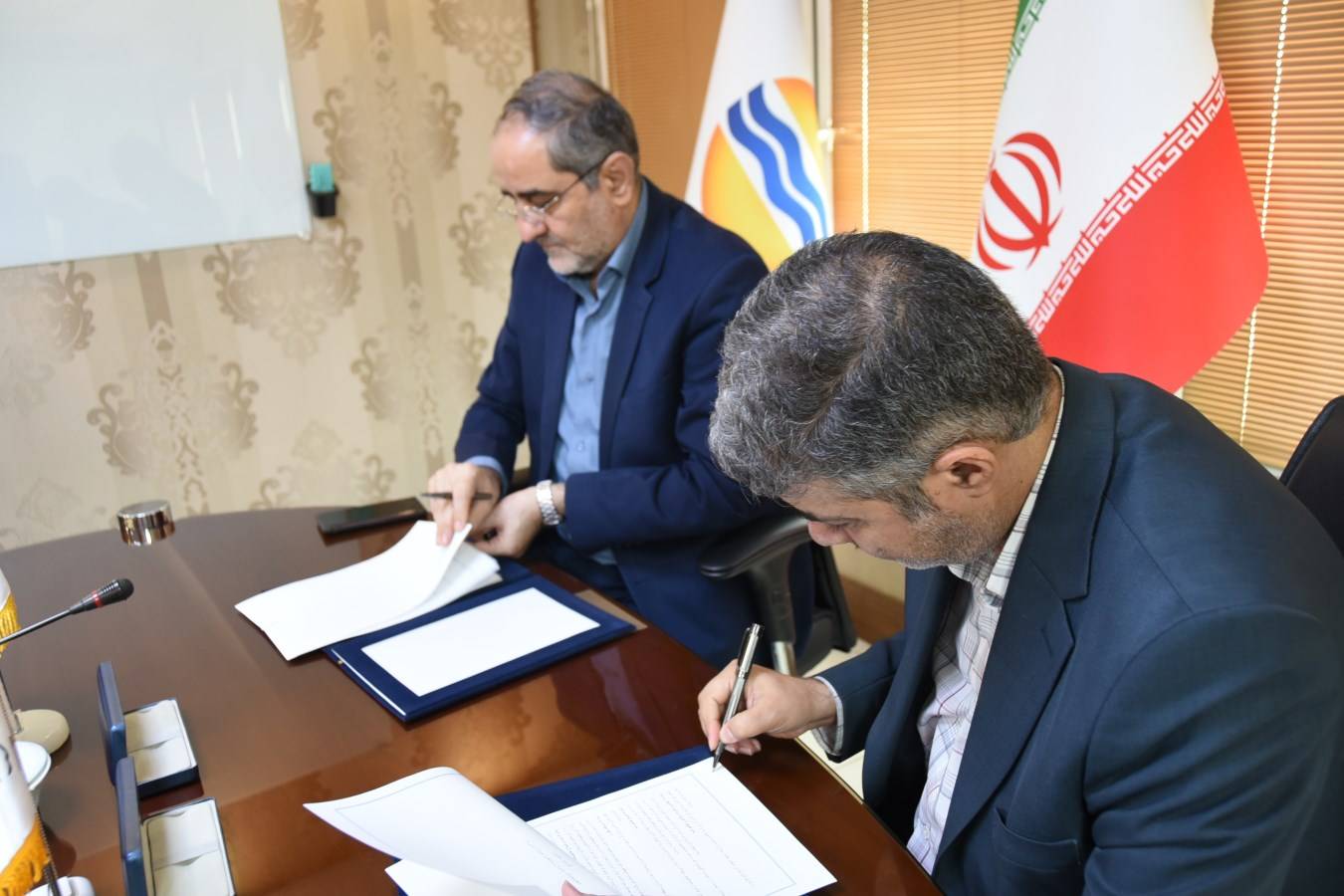 تفاهم نامه همکاری میان مرکز آمارایران و سازمان منطقه آزاد قشم امضا شد – جمهورآنلاین