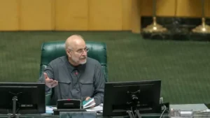 همکاری‌های ایران و چین باید به عمل برسد