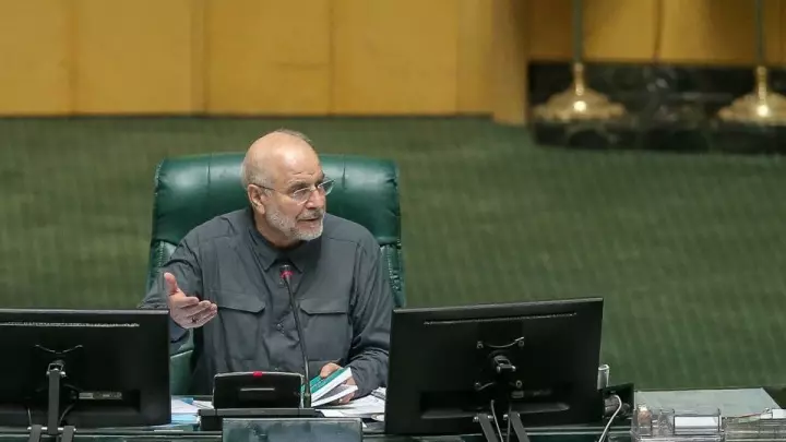 همکاری‌های ایران و چین باید به عمل برسد