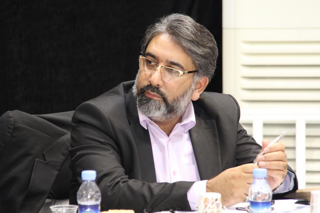 جمهوریت نظام با همت نسل جوانش حفظ می شود / قانون اساسی مظلوم ترین قانون کشور است و البته نیاز به اصلاحاتی نیز دارد