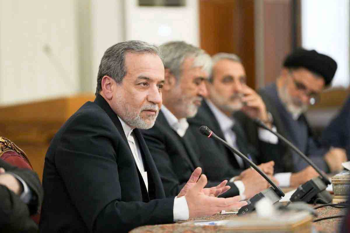 وظیفه داریم که به عنوان دولت و مجری، پاسخگو باشیم – جمهورآنلاین
