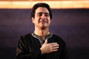 عذرخواهی معاون وزیر فرهنگ بابت لغو کنسرت خیابانی همایون‌ شجریان – جمهورآنلاین