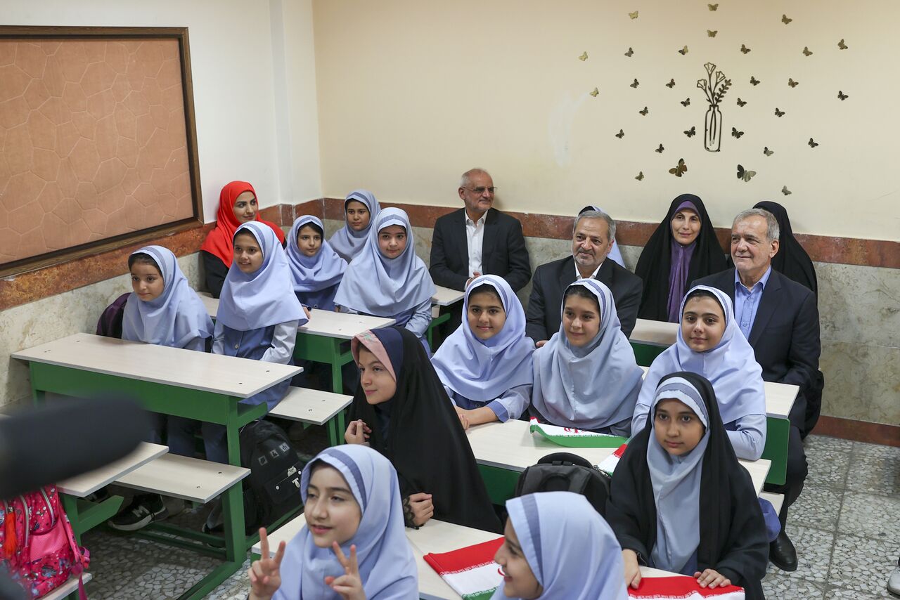 اراده دولت در توجه کیفی به آموزش کشور به معنای ساختن آینده ایران است – جمهورآنلاین