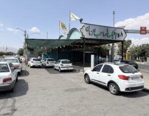 از دستفروشی تا پارکینگ؛ سرنوشت عجیب موکب‌های فلزی عزاداری در شیراز 