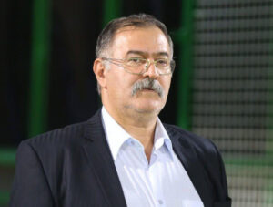 مسیر توسعه‌ی همه‌جانبه از معدن تا جامعه، به رهبری مدیری کهنه کار