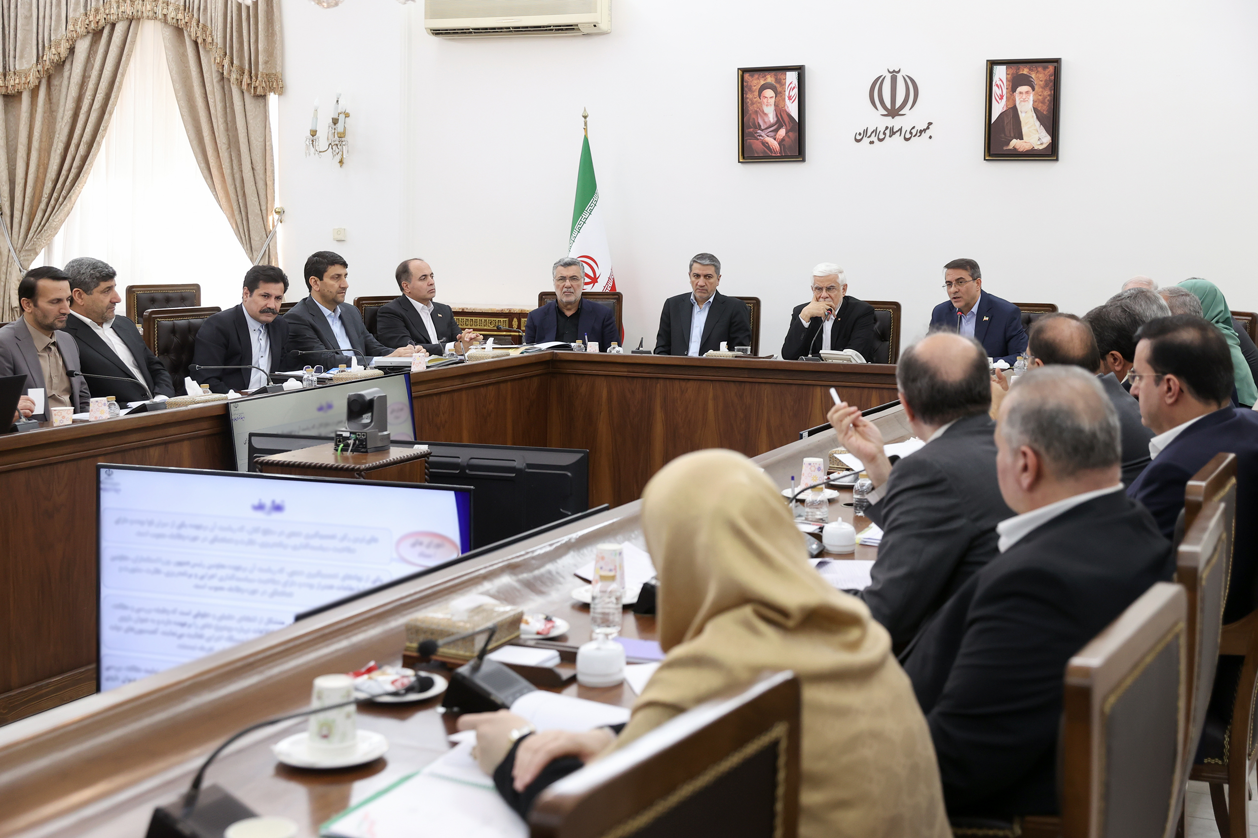 باید مطالبات به حق عشایر و روستاییان را برآورده کنیم