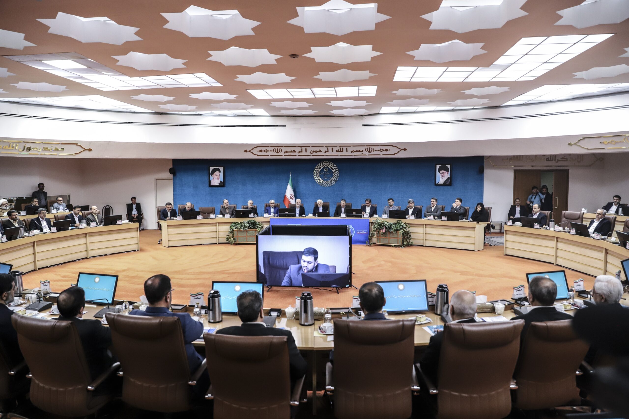 نتیجه خوبی از توسعه روابط با کشورهای همسایه گرفته‌ایم