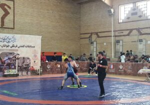 مسابقات کشتی کشوری گرامیداشت شهدای مرزبانی در آبادان