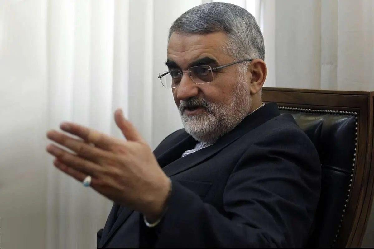 بیانیه علیه جزایر سه گانه ایرانی، جوهری بر روی کاغذ است