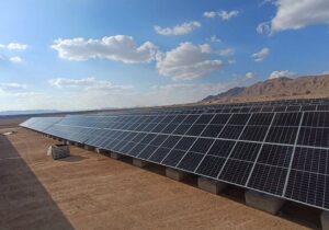 کرمان در راه اندازی نیروگاه های خورشیدی استان پیشرو است