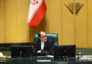 تنها راه نجات کشور بسیجی عمل کردن است