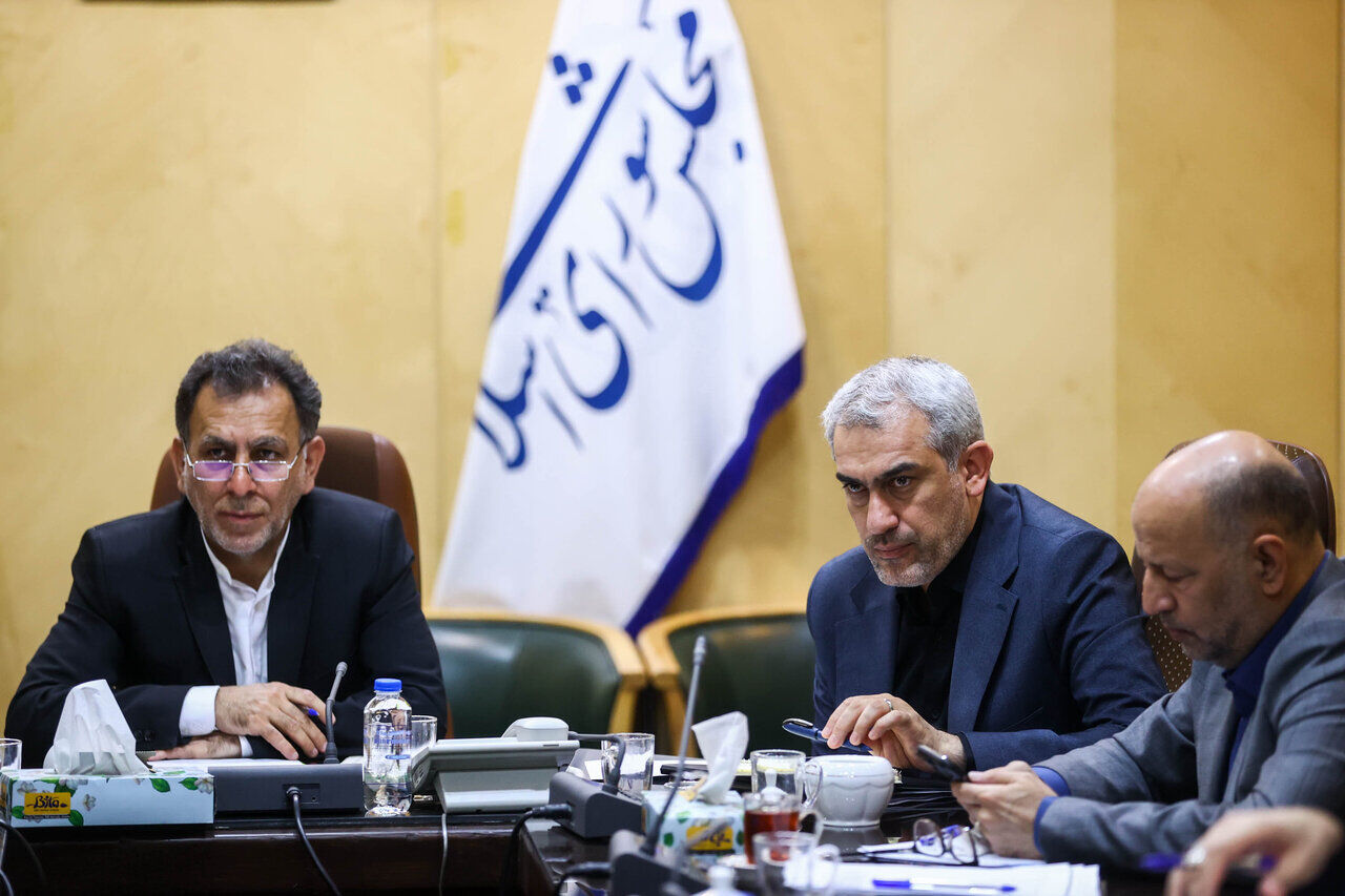 نحوه توزیع درآمد مالیات بر ارزش افزوده با حضور وزیر اقتصاد بررسی شد