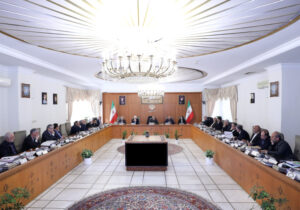 اگر واقعا دل‌مان برای مردم و مملکت می‌تپد، باید ناترازی منابع و مصارف را سامان دهیم