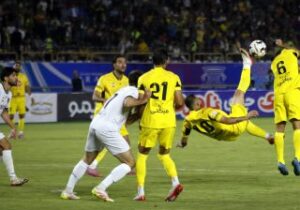 توقف شیرازی‌ها مقابل کویرنشینان