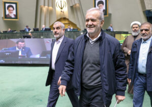 با اصلاح ساختار بودجه و مدیریت عادلانه منابع، می‌توان مشکلات معیشتی را برطرف کرد