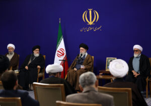 آیت‌الله میلانی از ارکان نهضت اسلامی است