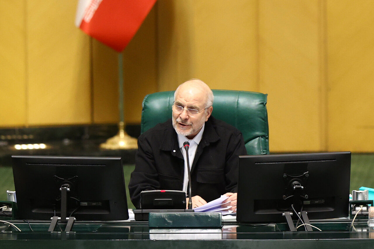 کلیات بودجه ۹ دی در مجلس بررسی می‌شود/ضرورت جبران فاصله بین حقوق و تورم