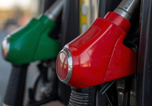 اجرای رسمی بنزین ۳ نرخی از بامداد امروز؛ آغاز طرح جدید سهمیهبندی سوخت