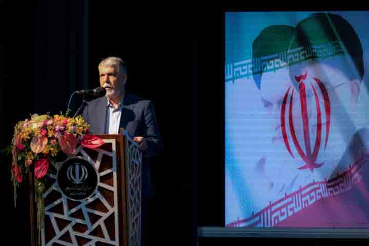 دولت باید همانند شورای اقتصاد، شورای فرهنگ و هنر داشته‌باشد