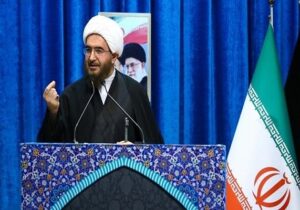 رهبرانقلاب باحضور درحسینیه امام خمینی(ره) صفوف رامتحدکرد وقدرت روحی به ملت داد